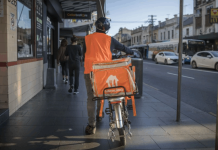 கூரியர் ஊழியர்களை கடுமையாக பாதிக்கும் Menulog