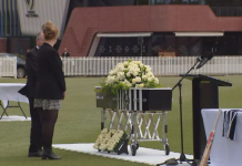 A heart of gold – Ben Austin-இற்கு கூடிய ஒரு பெரிய கூட்டம்