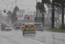 குயின்ஸ்லாந்தை தாக்கும் ஒரு புயல்